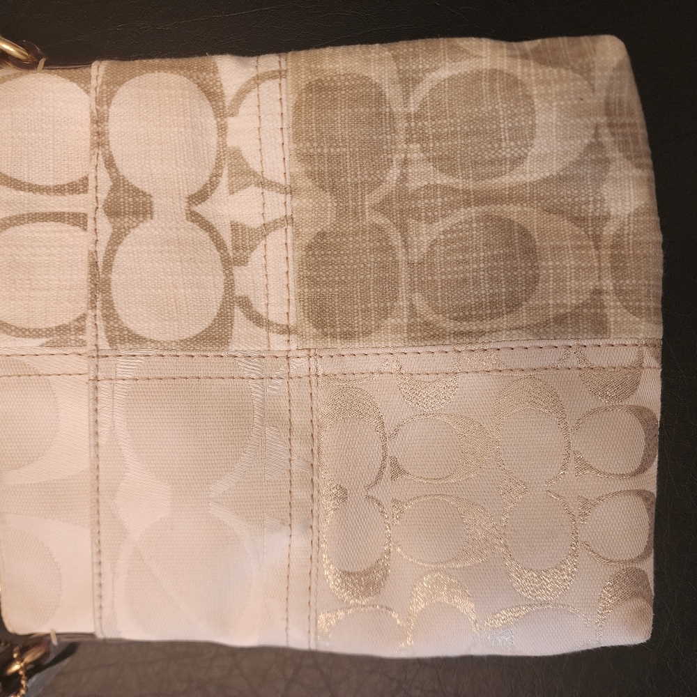 Coach Crossbody - Picture 4 of 10